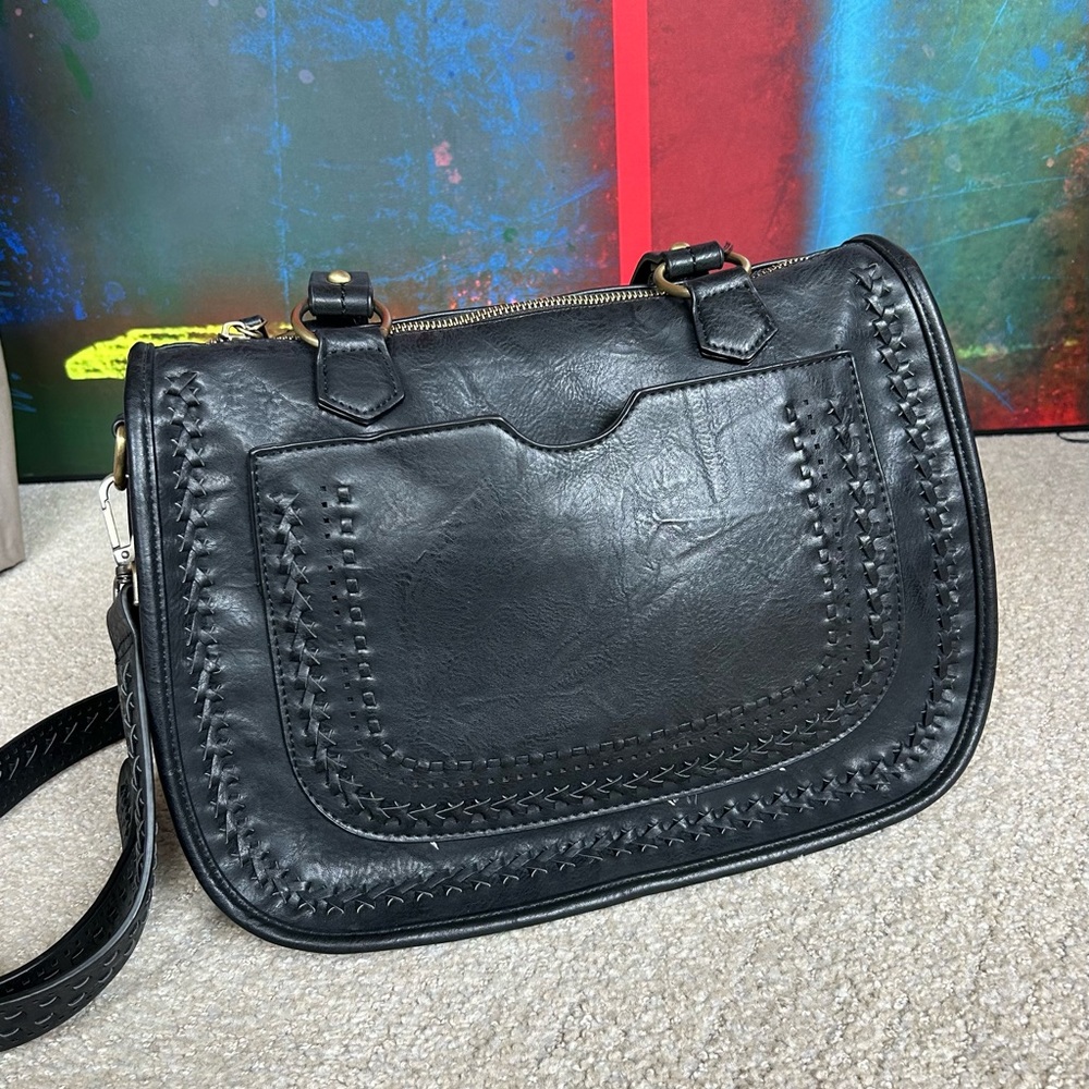 Stunning Black Carry it all crossbody bag SUPER FAST SHIPPING
